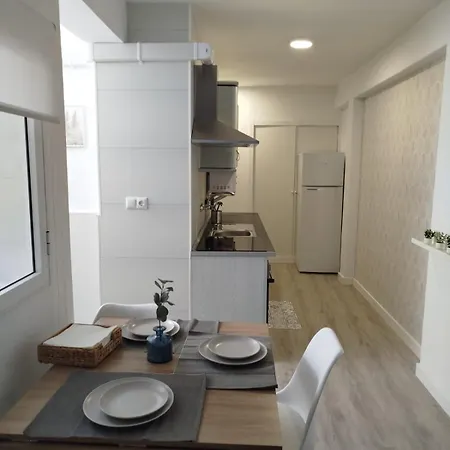 El Caprichito - Fantastico Piso Reformado A 20 Metros De La Playa Apartment *